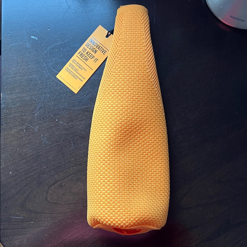 Veuve Clicquot Orange Ice Jacket NWT 🏆 - Picture 3 of 5
